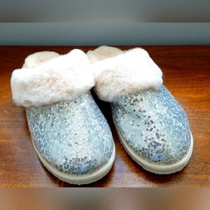 Womens Simply Southern Silver Sequin Slippers - Size 9